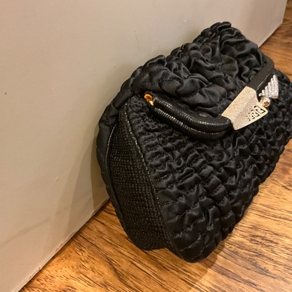 FENDI Borderline Clutch in Black Pleated Satin with Gold and Silver Kiss Lock - Picture 3 of 14